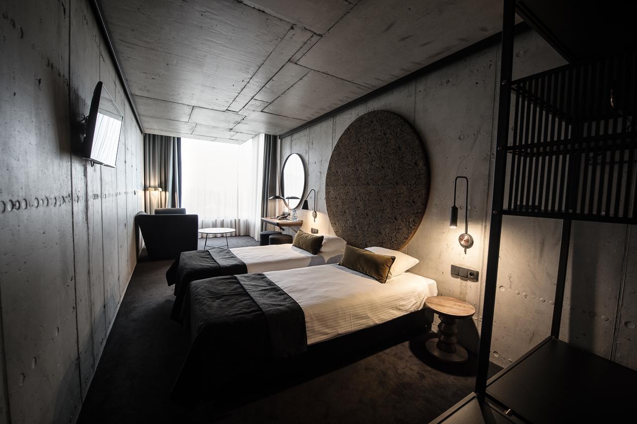 Hotel Remes Opalenica Eksteriør billede